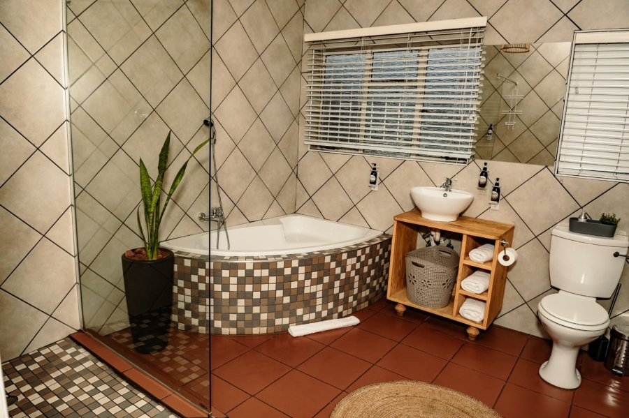 6 Bedroom Property for Sale in Kuruman Northern Cape